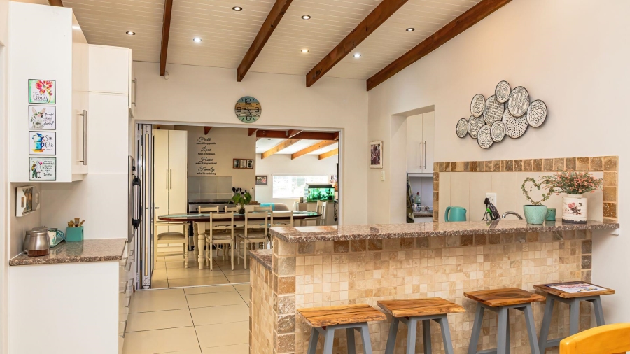 3 Bedroom Property for Sale in Gansbaai Central Western Cape